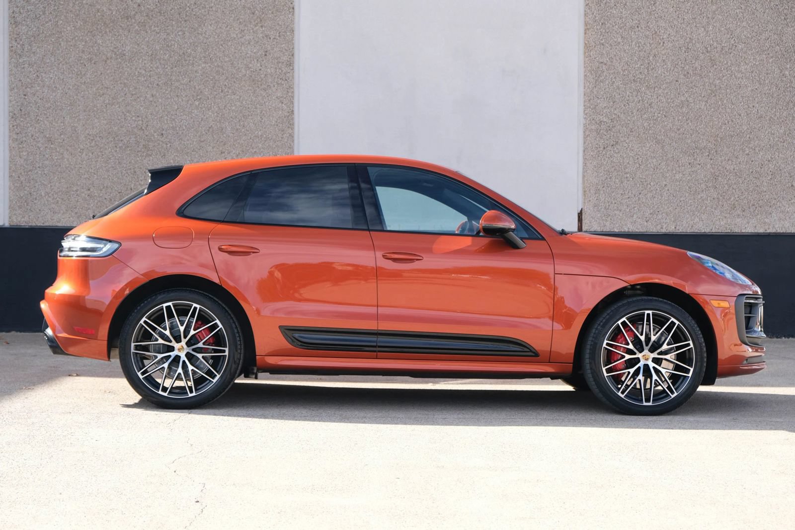 Used 2022 Porsche Macan GTS AWD/4WD image 12