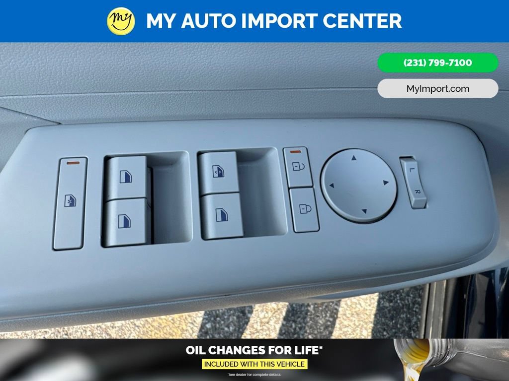 Used 2025 Hyundai Kona SEL AWD/4WD image 11