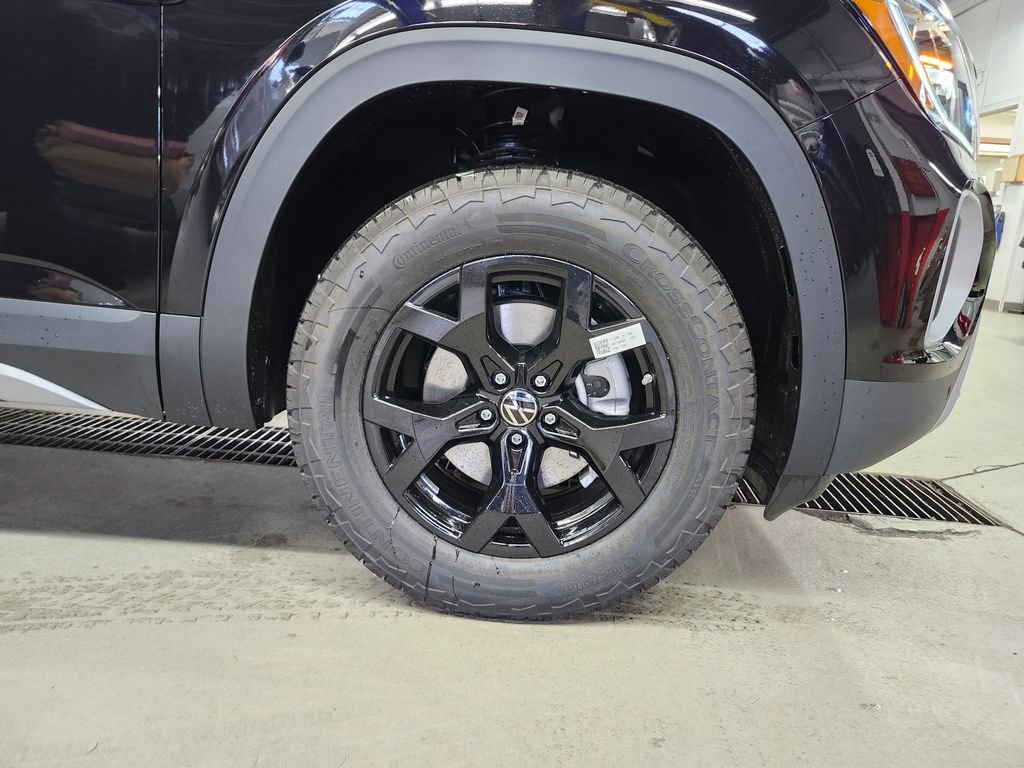 New 2026 Volkswagen Atlas Peak Edition image 15