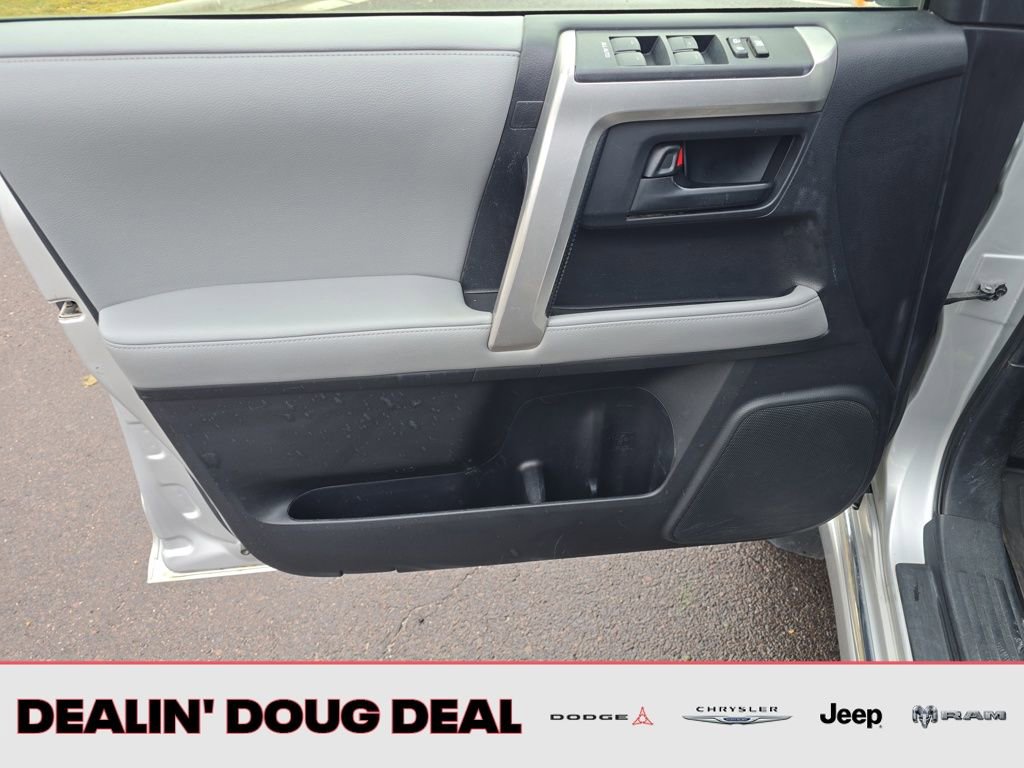 Used 2013 Toyota 4Runner SR5 image 11