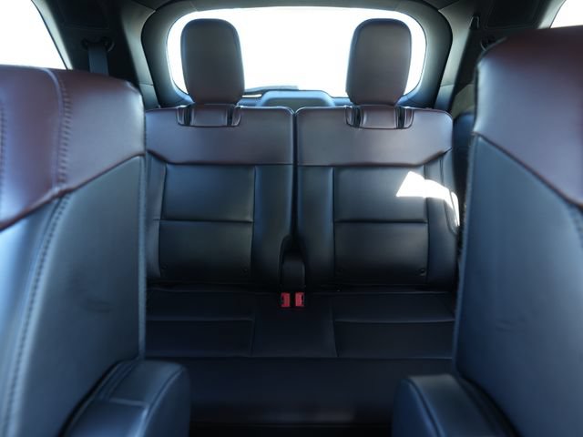 Used 2023 Ford Explorer Platinum w/ Technology Package AWD/4WD image 29
