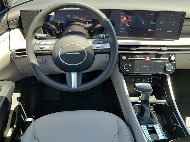 New 2025 Hyundai Tucson SEL image 3