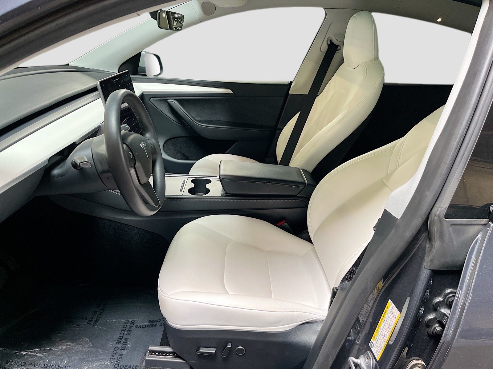 Used 2023 Tesla Model Y Long Range AWD/4WD image 18