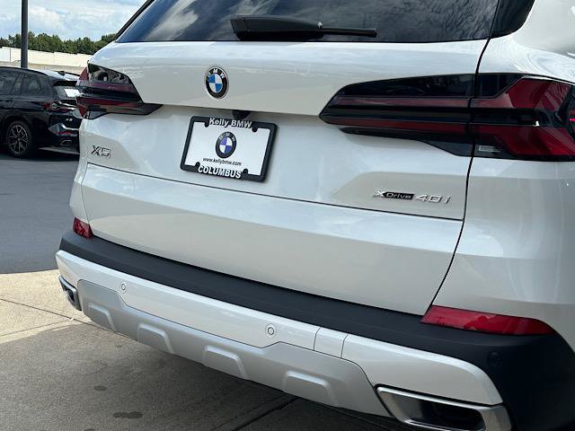 Used 2026 BMW X5 xDrive40i AWD/4WD image 11