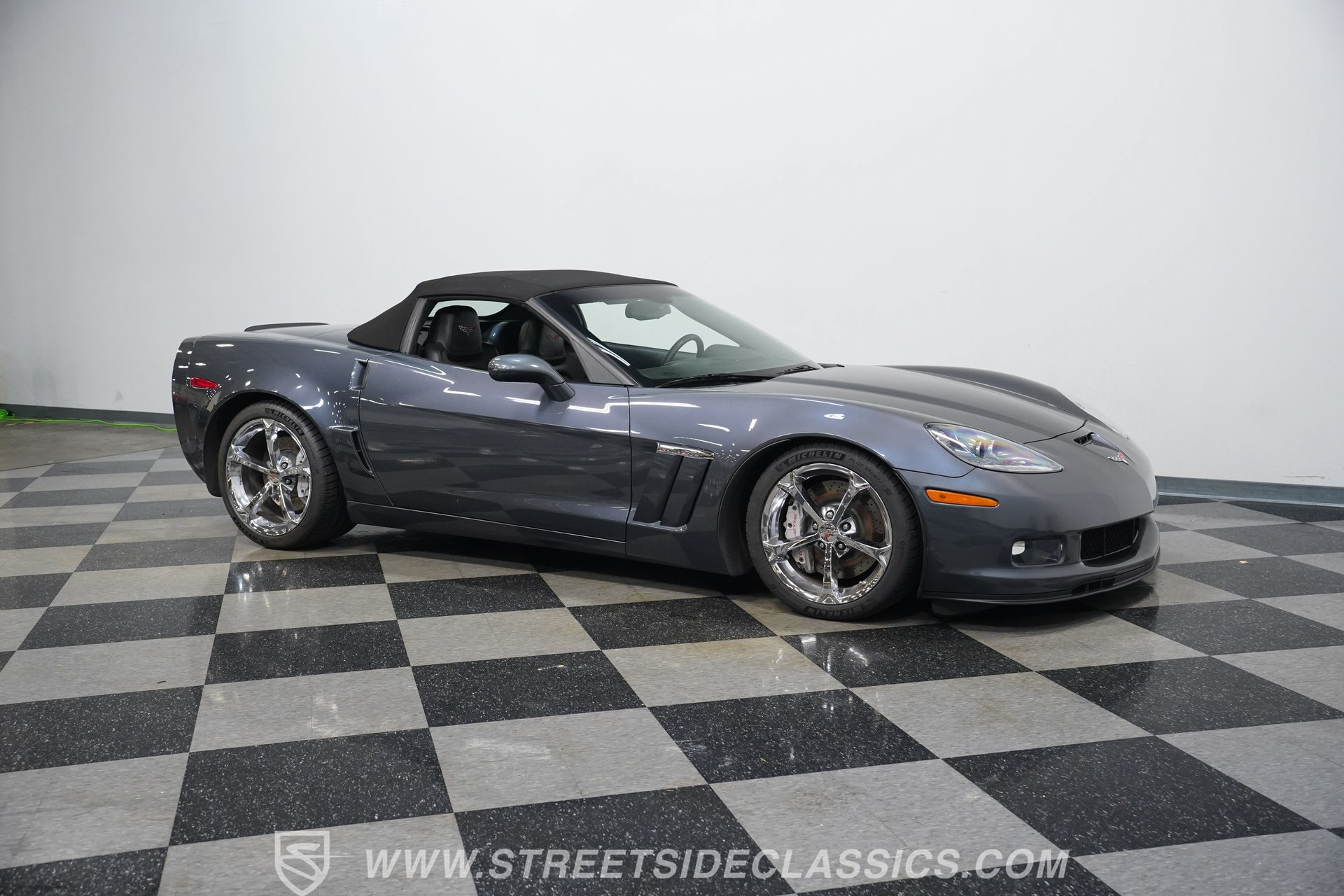 Used 2012 Chevrolet Corvette Grand Sport w/ 3LT Preferred Equipment Group RWD image 15