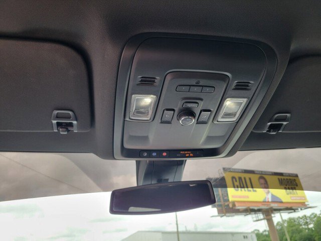 Used 2021 Chevrolet Suburban Z71 w/ Z71 Off-Road Package image 23