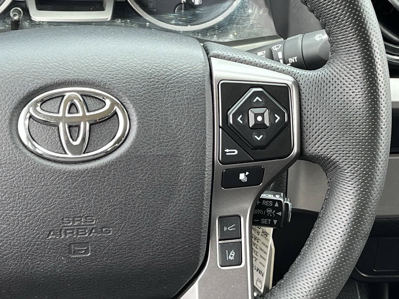 Used 2022 Toyota Tacoma SR5 RWD image 14