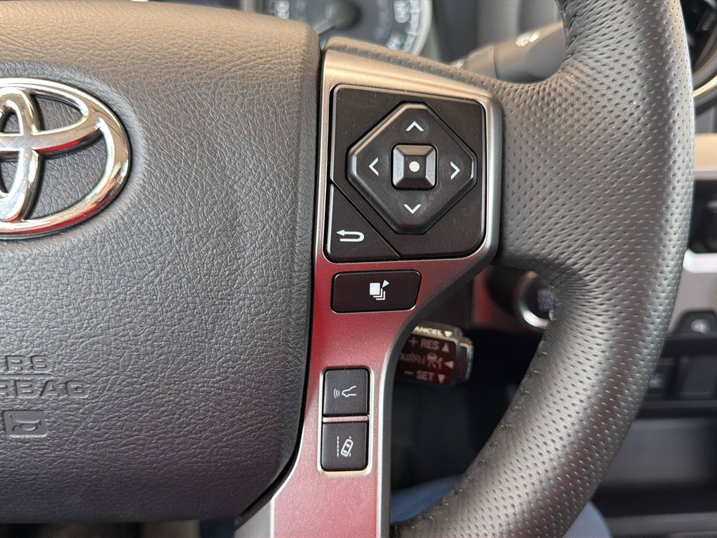 Used 2023 Toyota Tacoma SR5 RWD image 21
