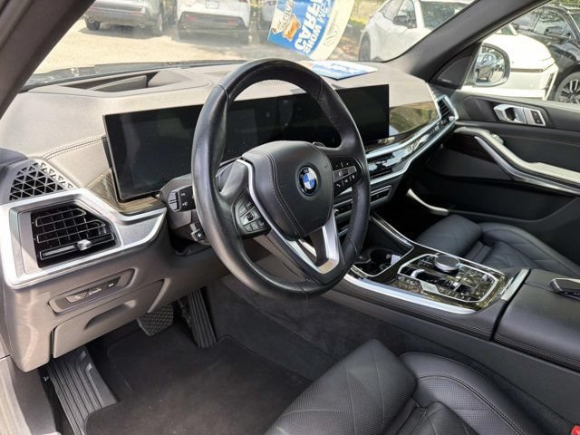 Used 2024 BMW X5 xDrive50e AWD/4WD image 12