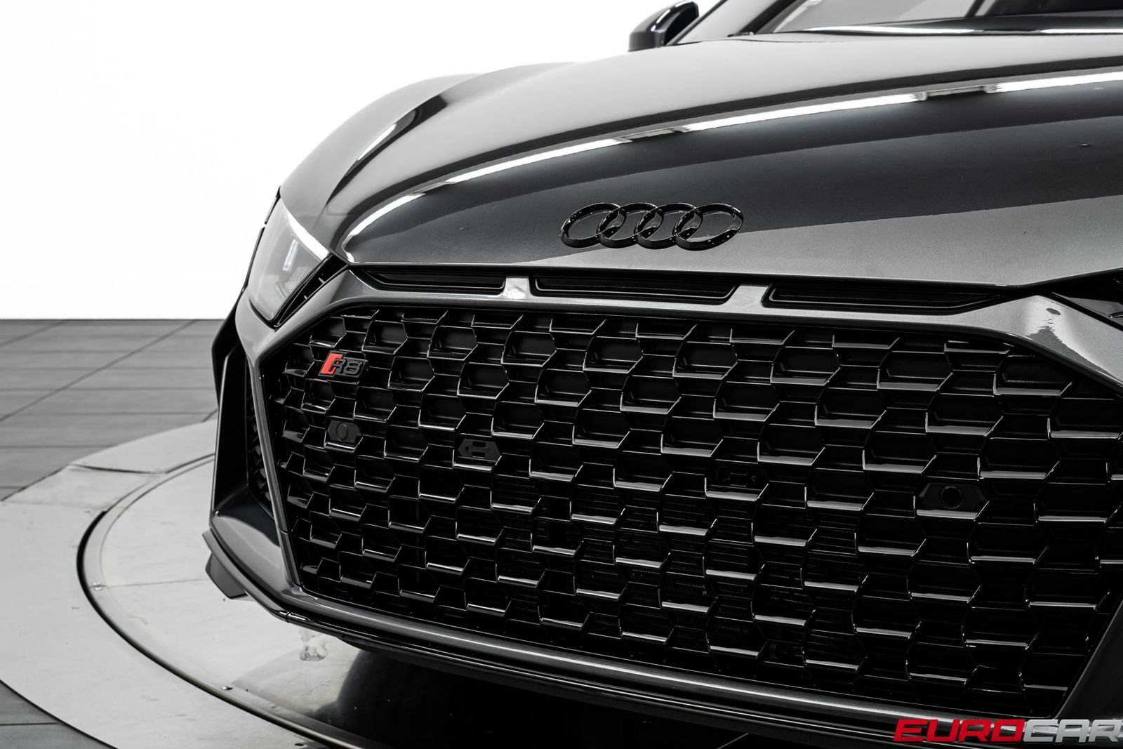 Used 2021 Audi R8 V10 w/ Premium Package RWD image 11