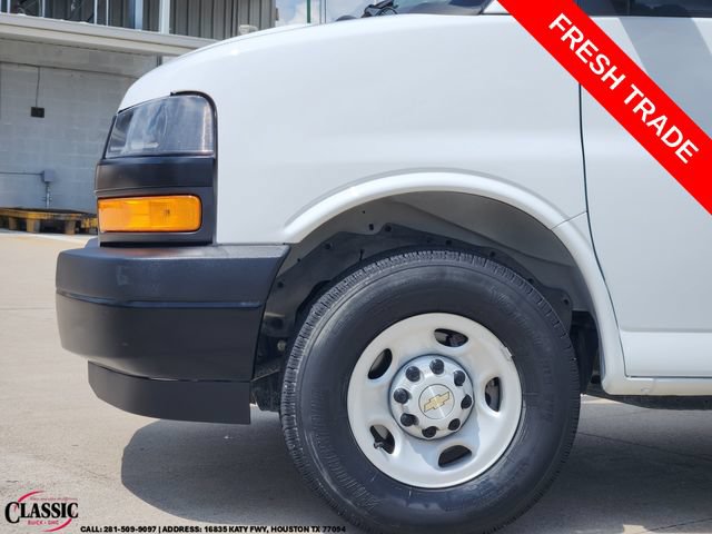 Used 2025 Chevrolet Express 3500 LS RWD image 8