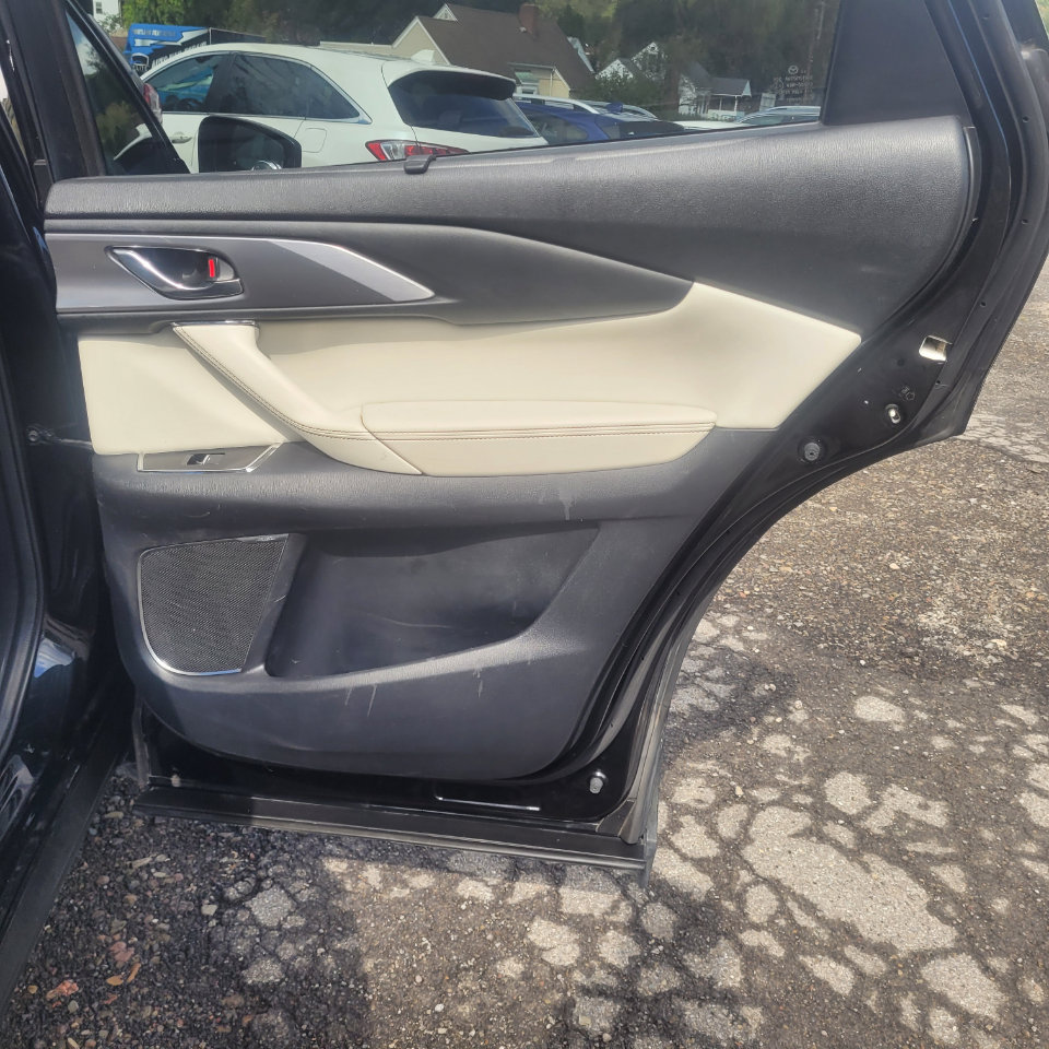 Used 2020 MAZDA CX-9 Signature image 29