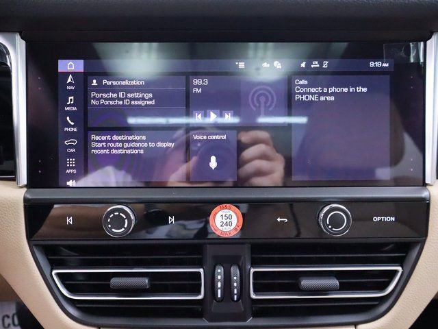 New 2024 Porsche Macan image 37