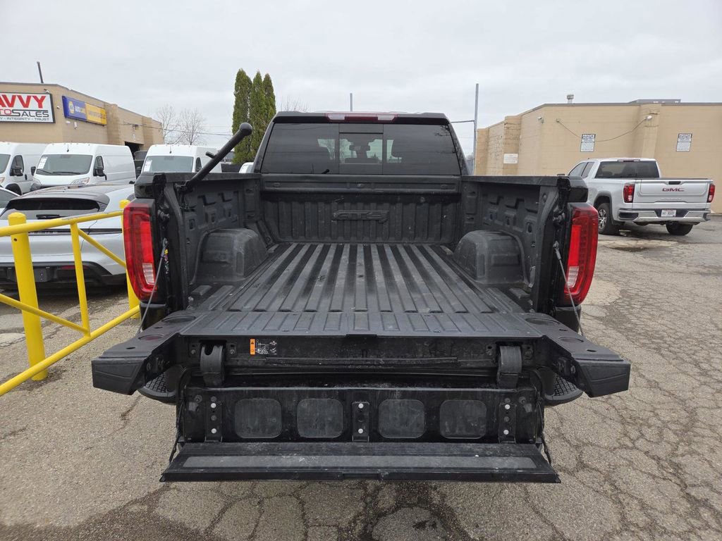 Used 2023 GMC Sierra 1500 AT4 w/ AT4 Preferred Package image 19