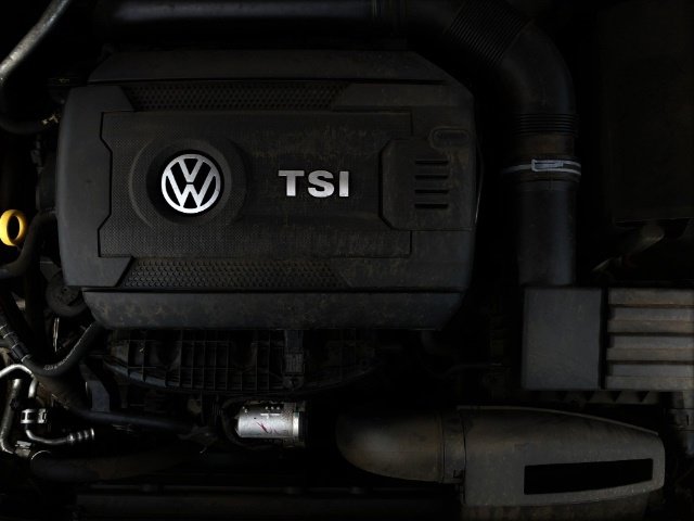 Used 2015 Volkswagen Passat 1.8T Limited Edition FWD image 13