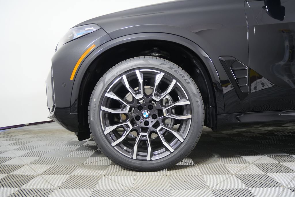 Used 2026 BMW X5 xDrive40i w/ M Sport Package image 7