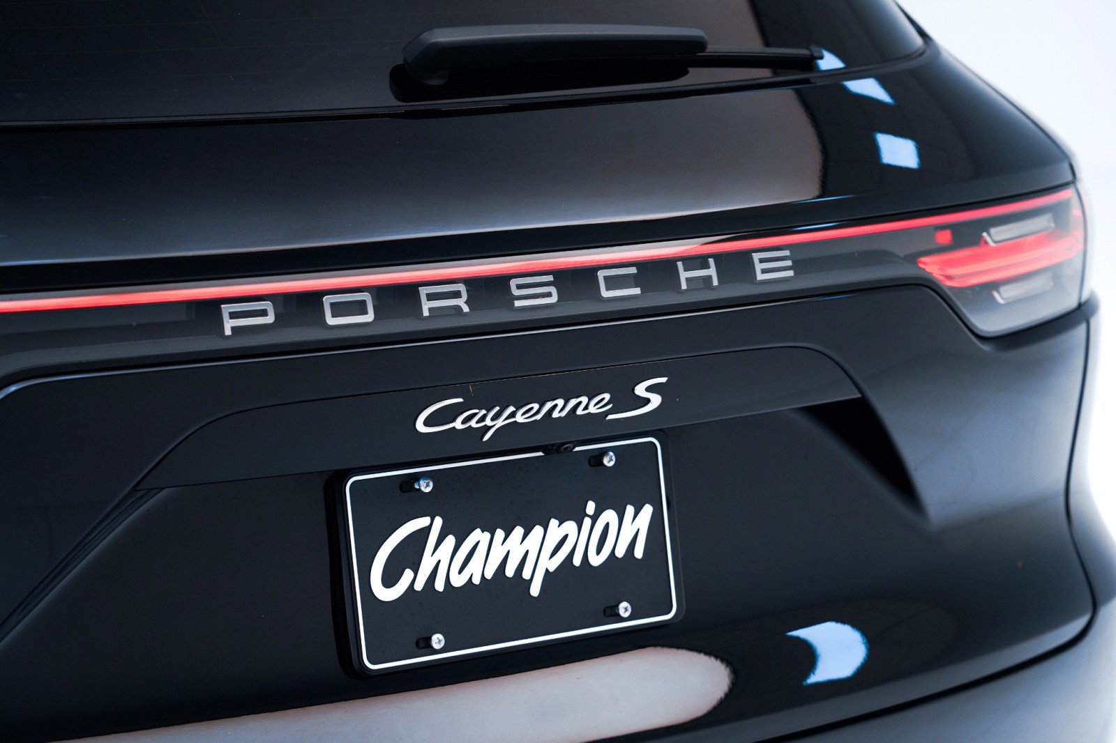 Used 2021 Porsche Cayenne S image 13