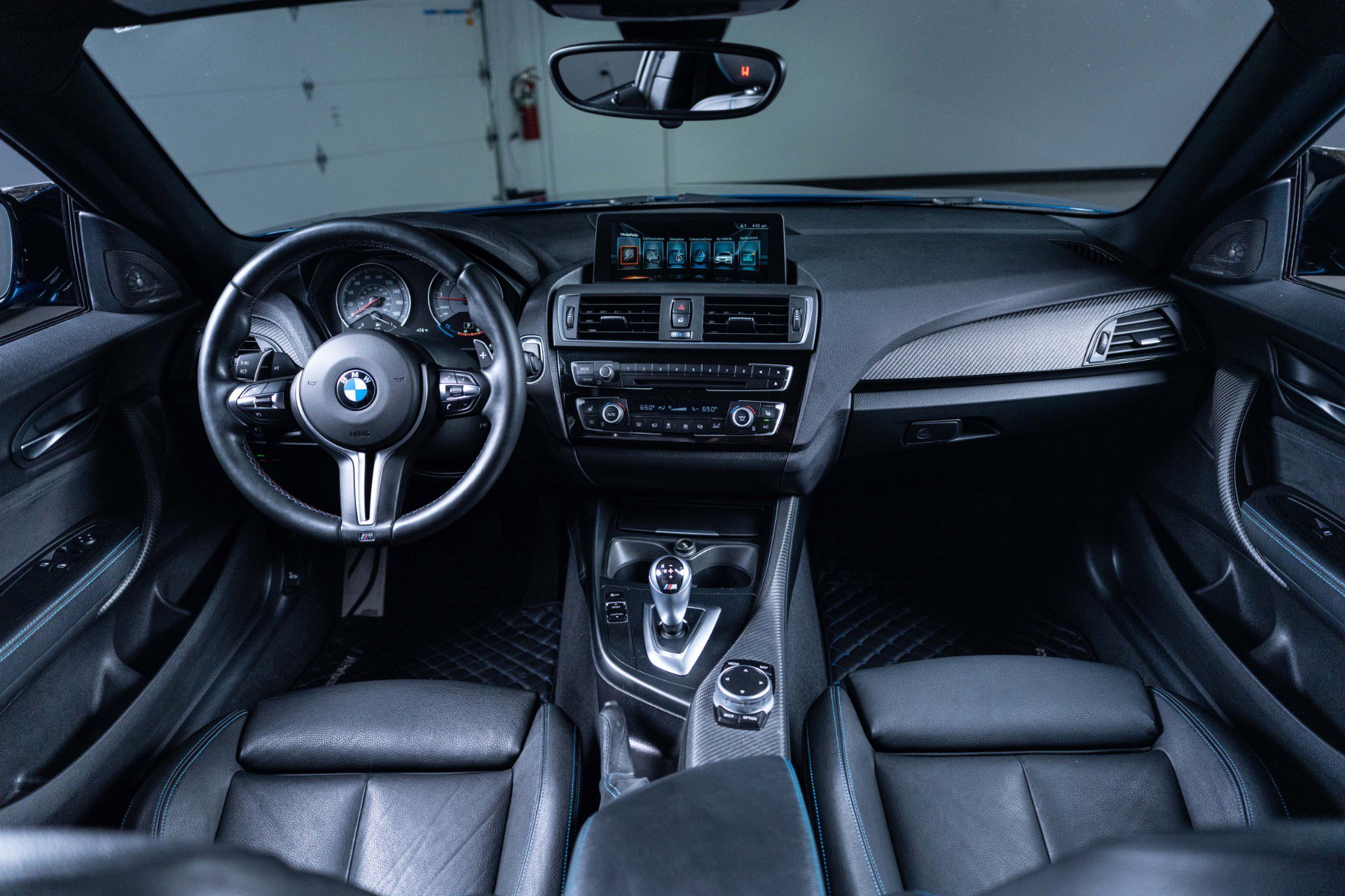 Used 2017 BMW M2 RWD image 56