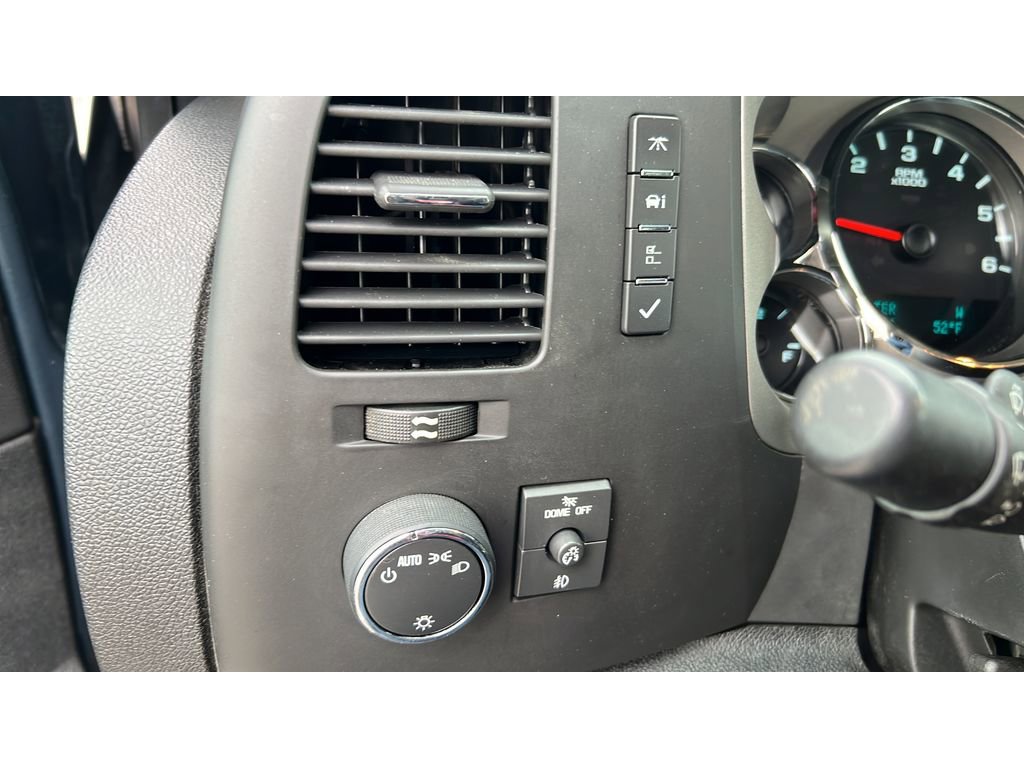 Used 2010 Chevrolet Silverado 1500 LT w/ Power Pack Plus AWD/4WD image 22