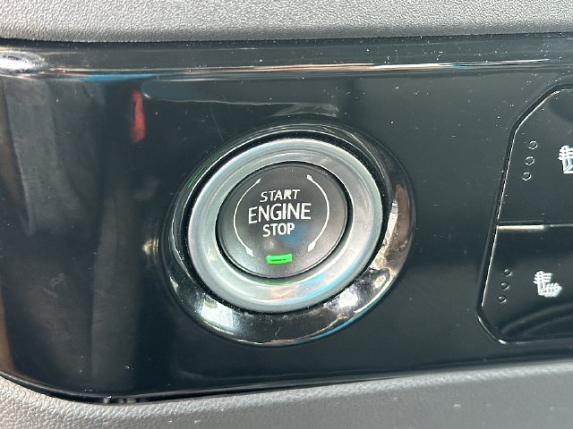 Used 2023 Chevrolet Silverado 1500 LT AWD/4WD image 28