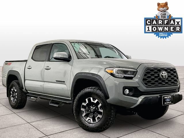 Used 2023 Toyota Tacoma TRD Off-Road w/ Black Out Package (TMS) AWD/4WD image 2