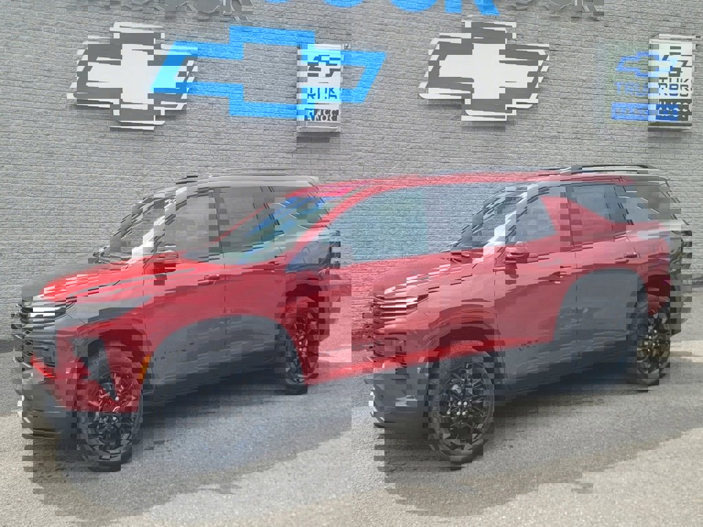 New 2025 Chevrolet Traverse LT w/ Midnight/Sport Edition image 2