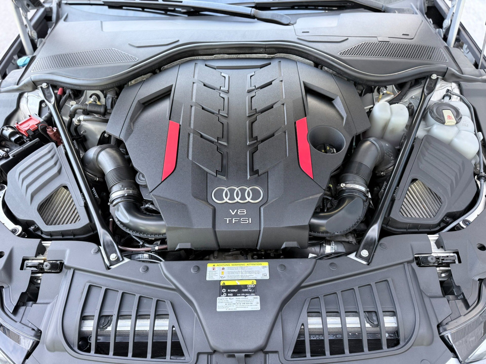 Used 2020 Audi S8 L image 75