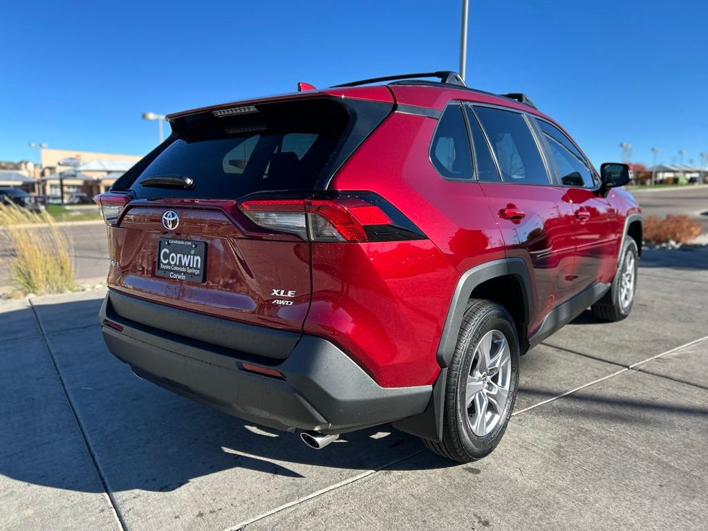 Used 2025 Toyota RAV4 XLE image 8