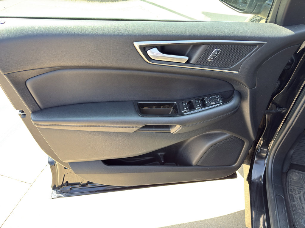 Used 2016 Ford Edge SEL w/ Equipment Group 201A image 12