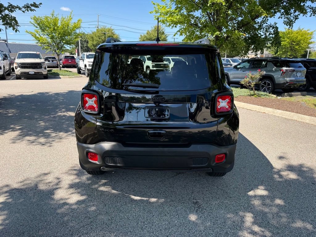 Used 2020 Jeep Renegade Altitude AWD/4WD image 4