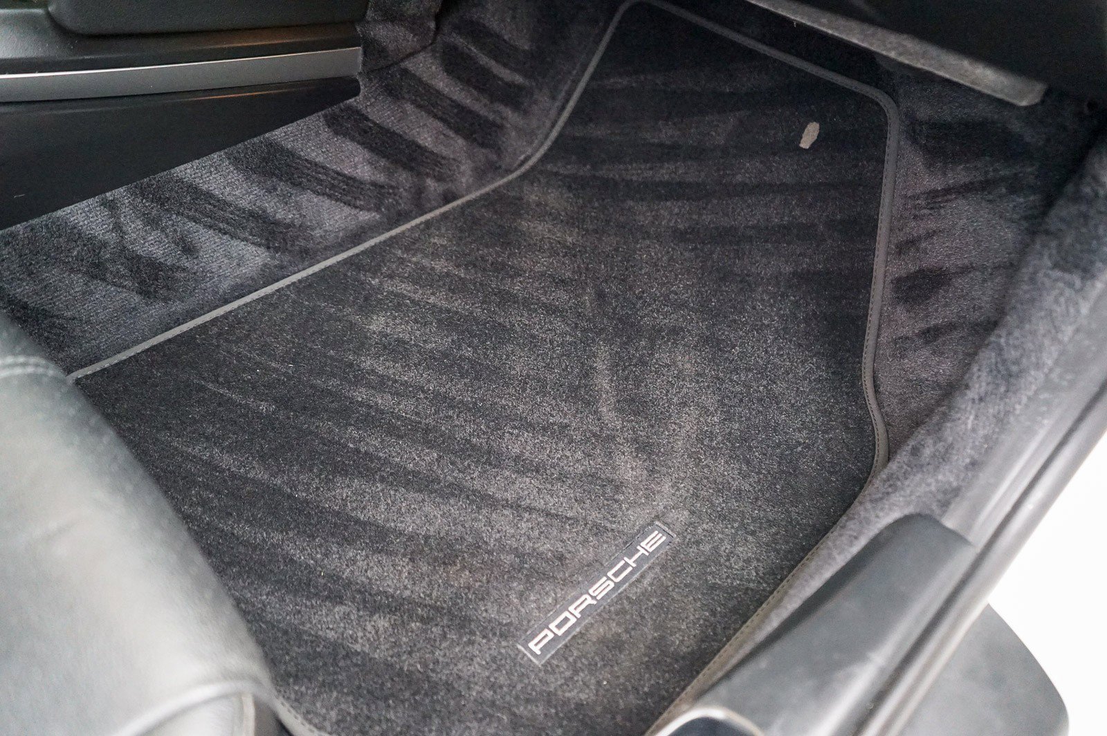 Used 2009 Porsche 911 Carrera S image 24