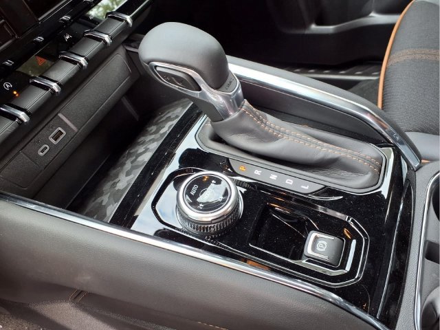 New 2026 GMC Canyon AT4 AWD/4WD image 6