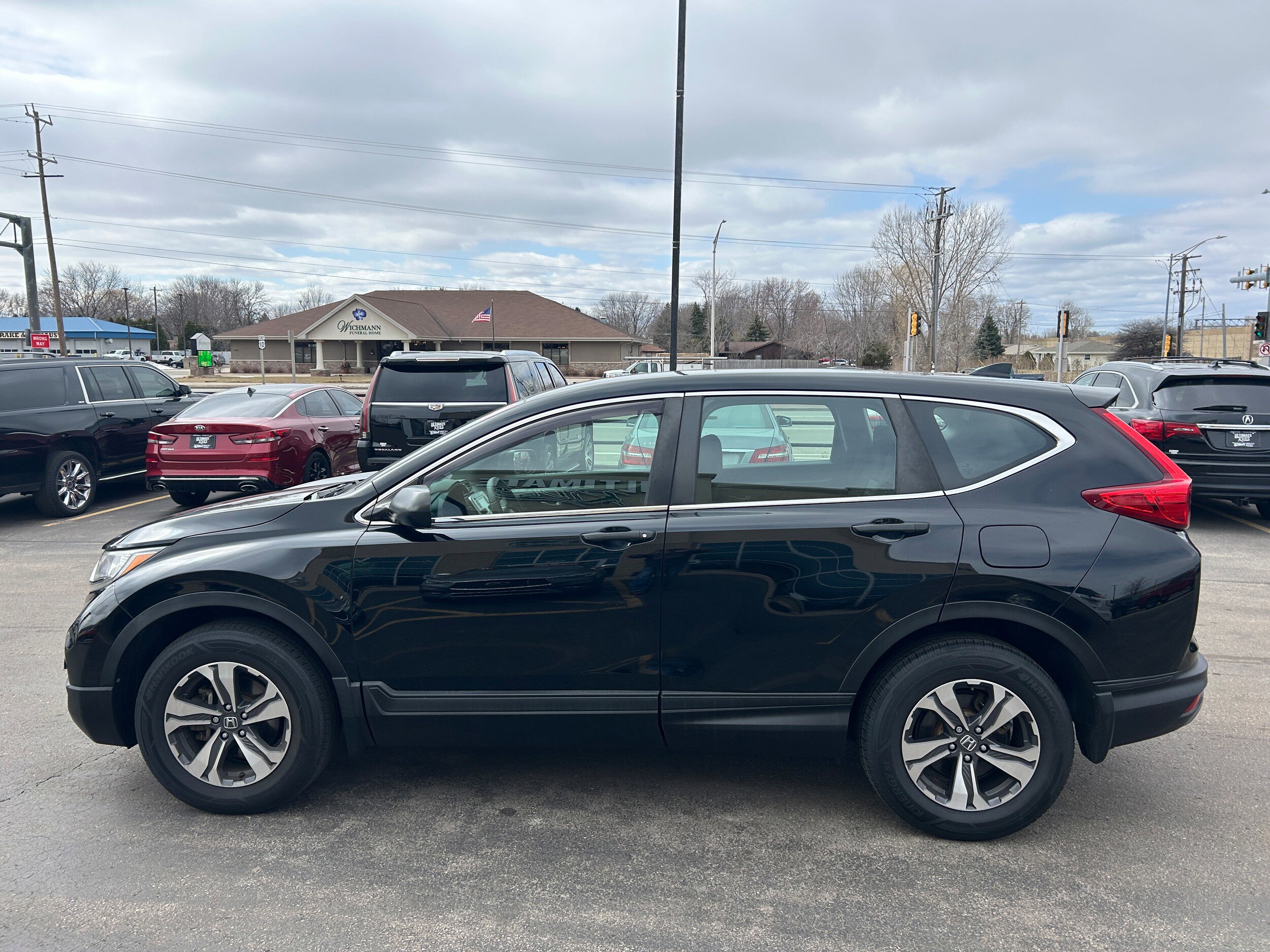 Used 2018 Honda CR-V LX image 3