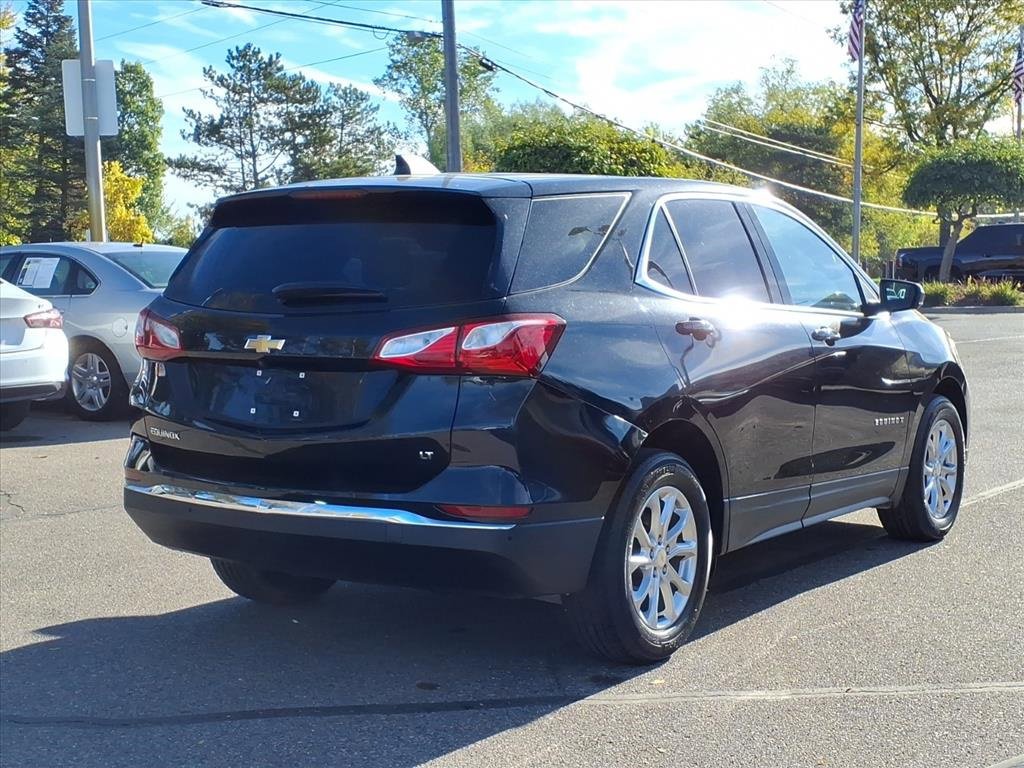 Used 2020 Chevrolet Equinox LT w/ Driver Convenience Package image 5