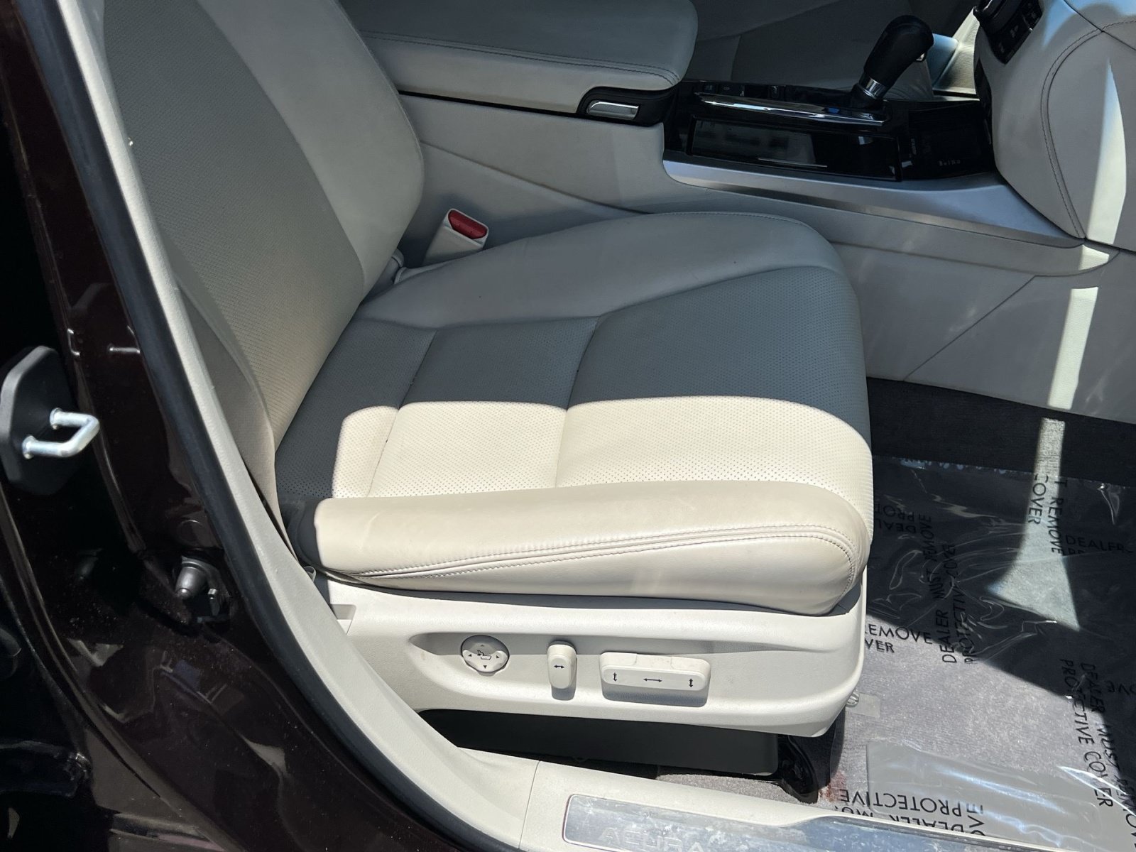 Used 2017 Acura RLX w/ Technology Package FWD image 31