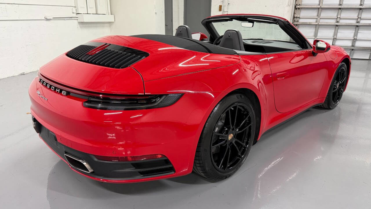 Used 2023 Porsche 911 Carrera image 17