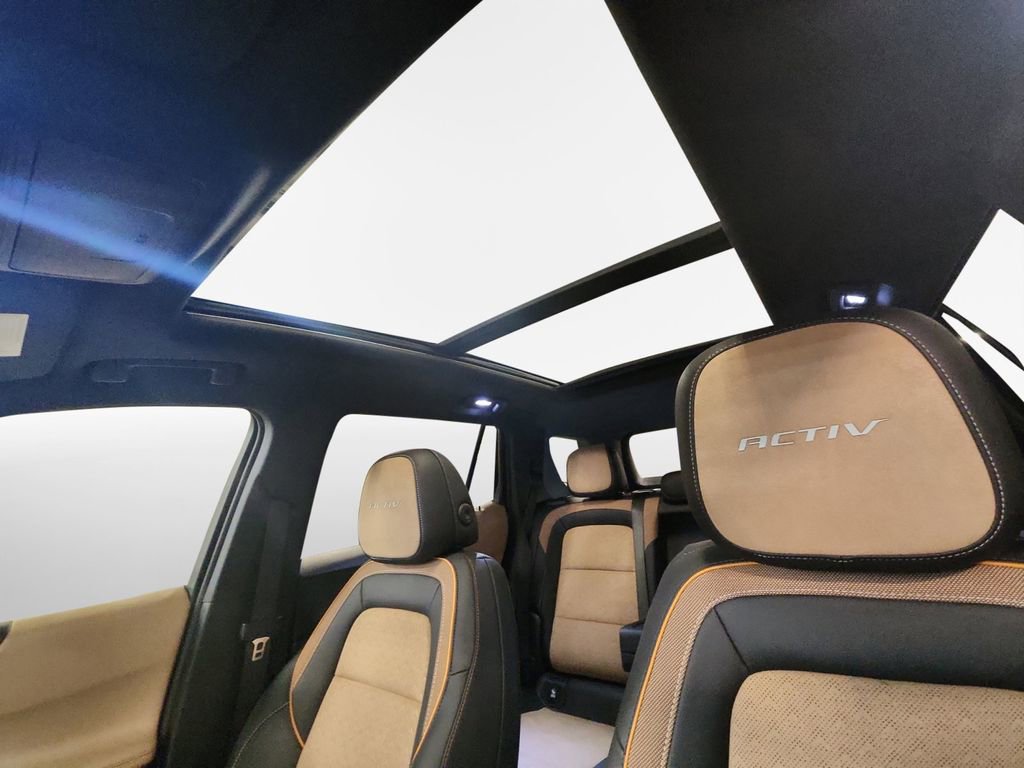 Certified 2026 Chevrolet Equinox ACTIV w/ Convenience Package III image 22