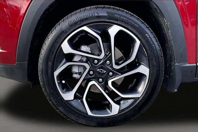 Used 2025 Chevrolet Trax RS w/ Driver Confidence Package image 21