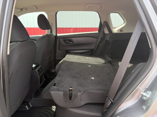 Used 2024 Nissan Rogue S AWD/4WD image 38