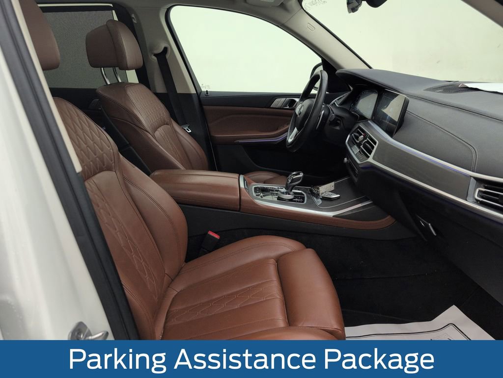 Used 2022 BMW X7 xDrive40i w/ Executive Package AWD/4WD image 16