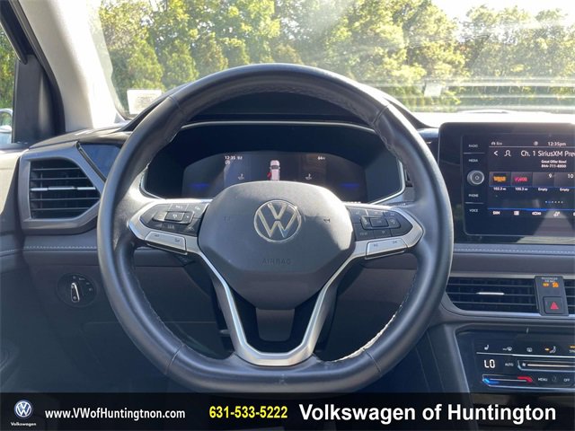 Certified 2025 Volkswagen Taos SE w/ Taos Adventure Package (SXB) image 18