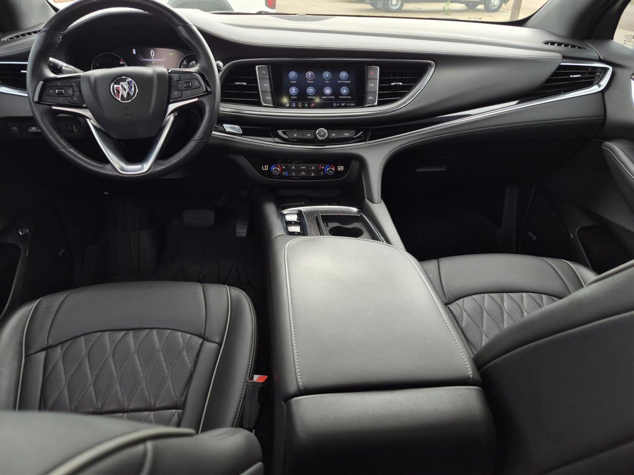 Used 2023 Buick Enclave Avenir w/ Avenir Technology Package AWD/4WD image 18