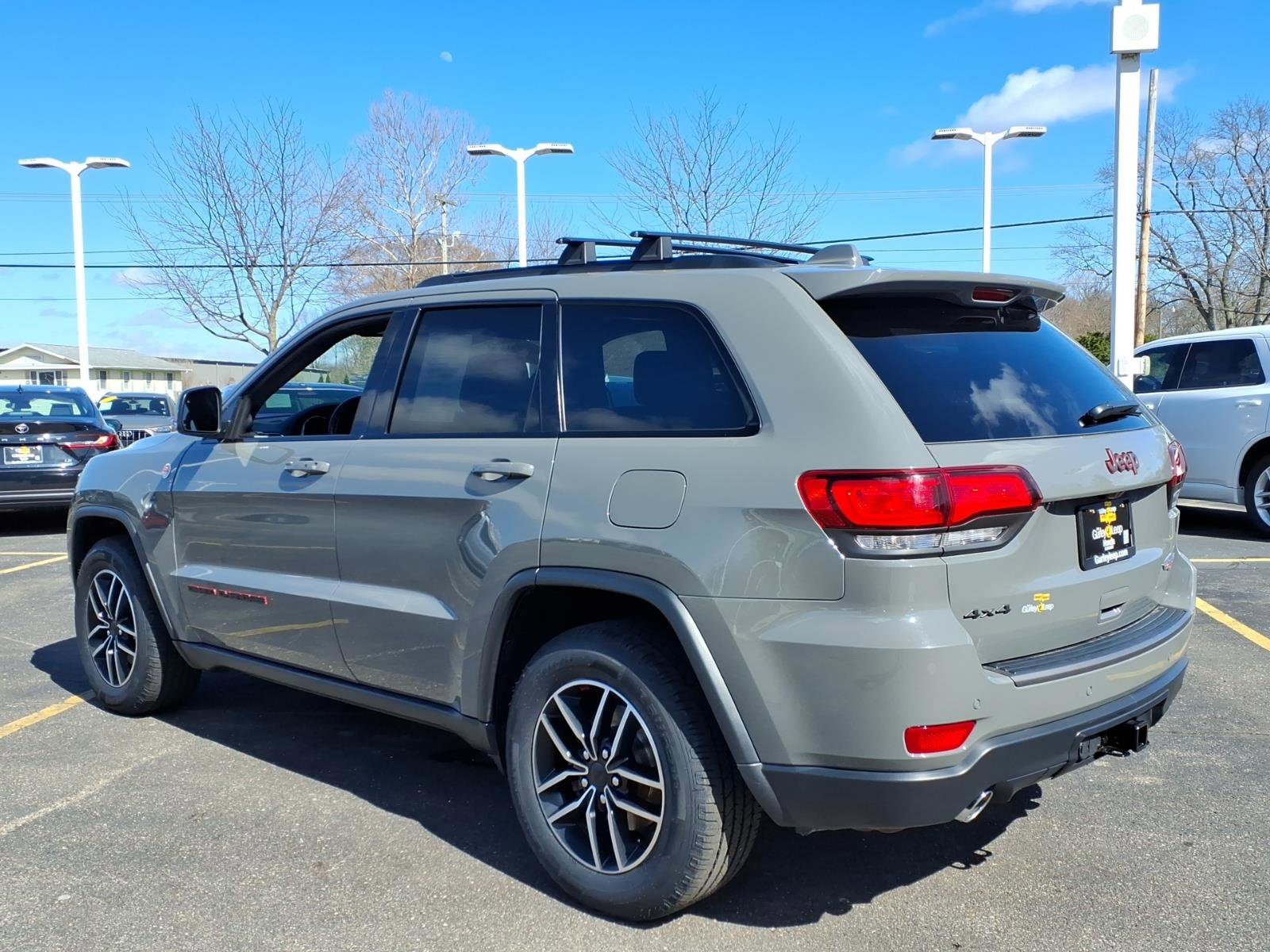 Used 2020 Jeep Grand Cherokee Trailhawk w/ Trailhawk Luxury Group AWD/4WD image 10