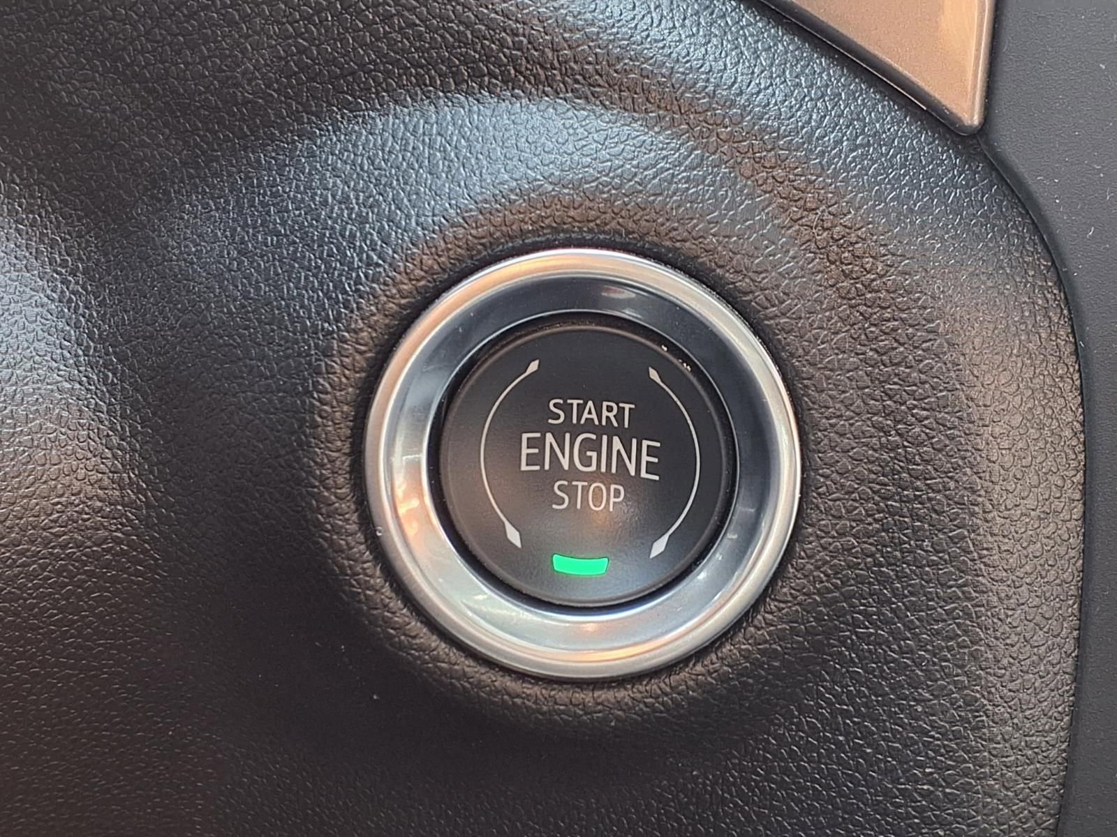 Used 2024 Chevrolet Silverado 2500 Custom w/ Custom Value Package image 11