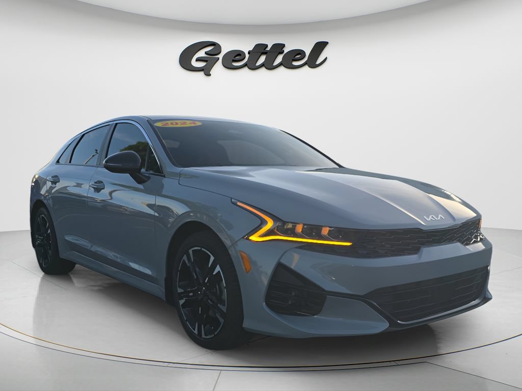 Used 2024 Kia K5 GT-Line w/ GT-Line Premium Package FWD image 3