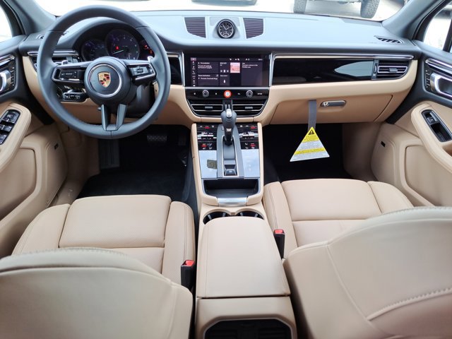 New 2026 Porsche Macan image 16