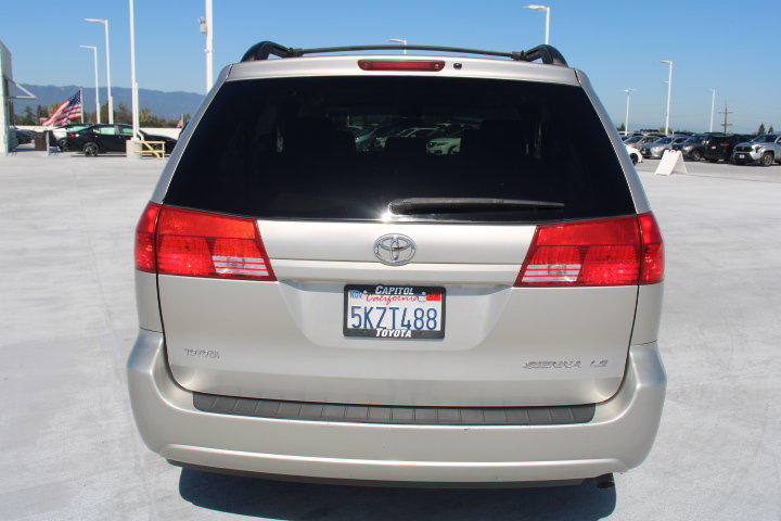 Used 2005 Toyota Sienna LE FWD image 4