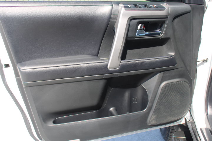 Certified 2019 Toyota 4Runner SR5 Premium AWD/4WD image 12