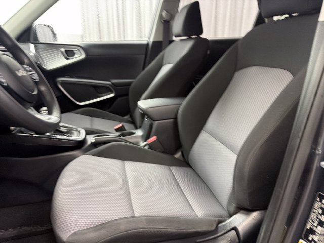 Certified 2023 Kia Soul LX FWD image 10