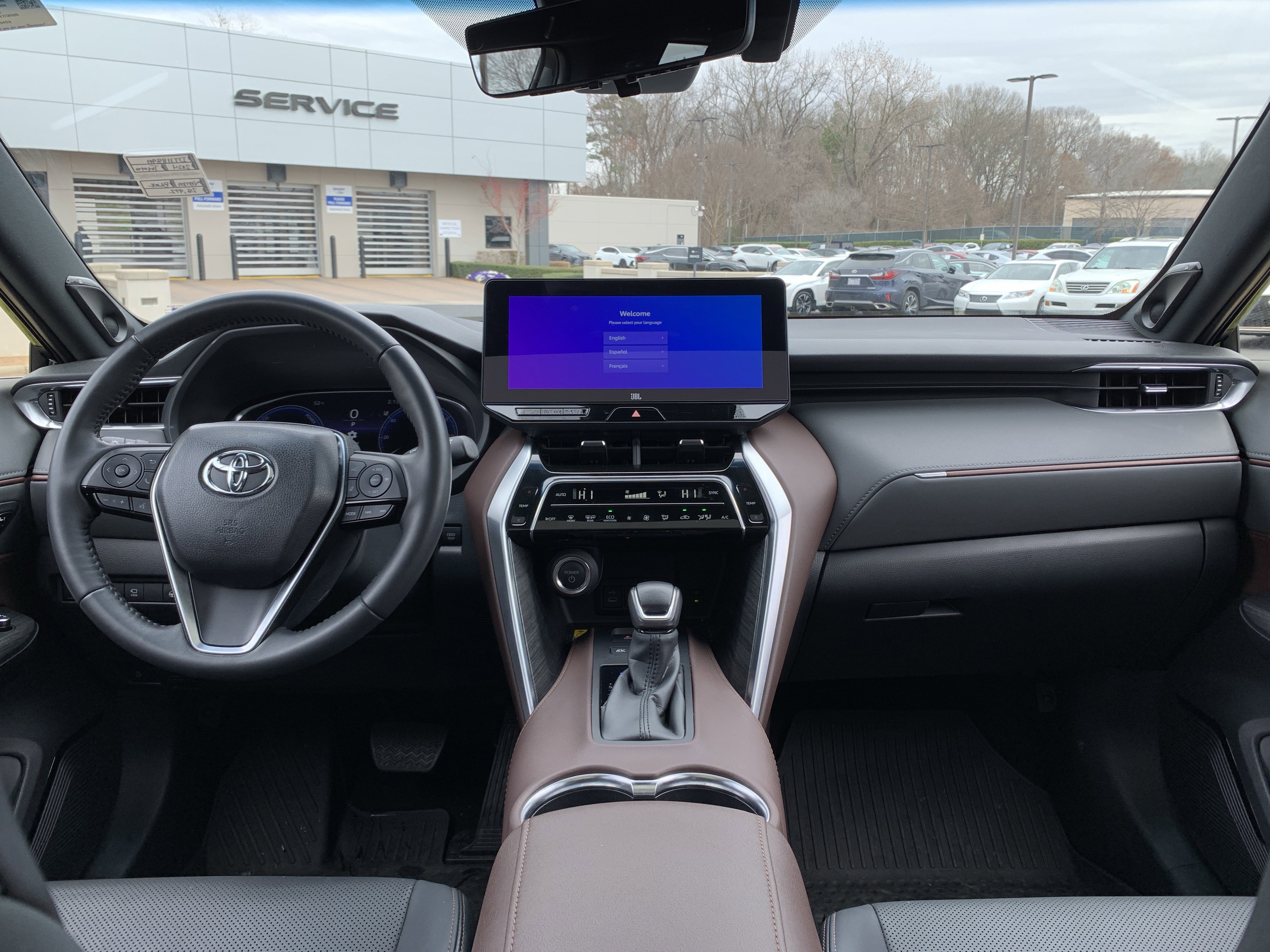 Used 2024 Toyota Venza Limited image 30